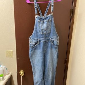 Universal Threads Overalls